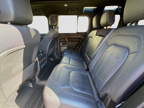 Used 2023 Land Rover Defender 110 X image 23