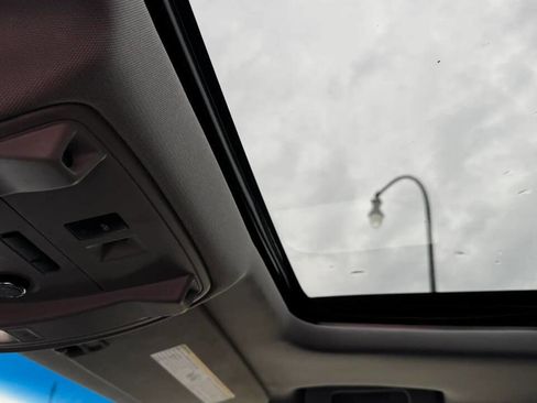 Used 2016 Cadillac Escalade Luxury image 27