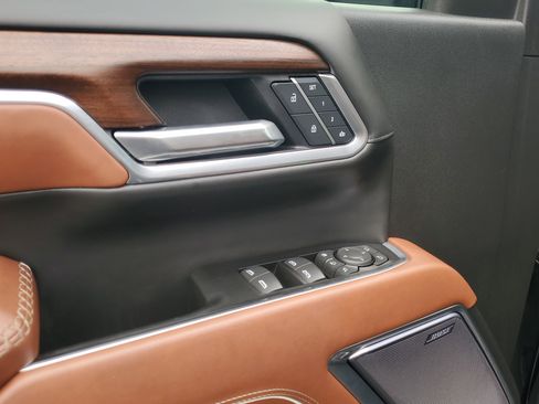 Used 2025 GMC Sierra 3500 Denali Ultimate image 20