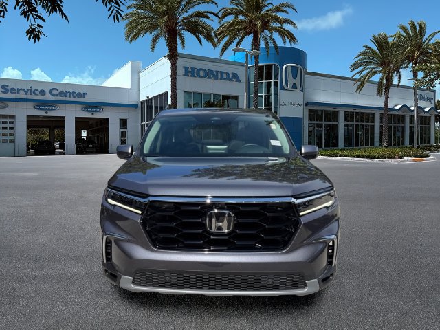 Used 2024 Honda Pilot Elite image 3