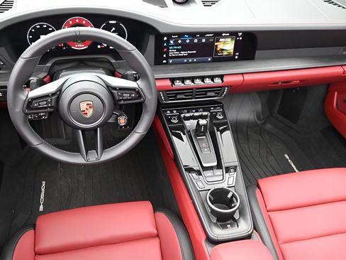Certified 2025 Porsche 911 Targa 4 GTS AWD/4WD image 8