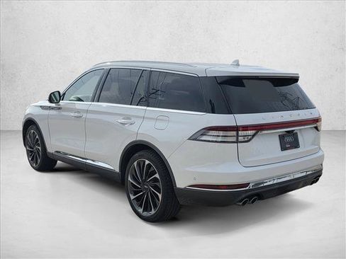 Used 2020 Lincoln Aviator Reserve w/ Equipment Group 202A image 7