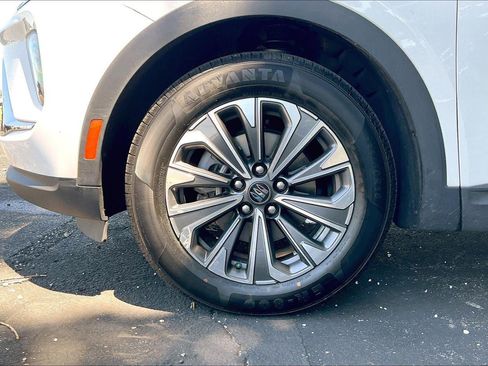 Used 2024 Buick Envision Preferred AWD/4WD image 9