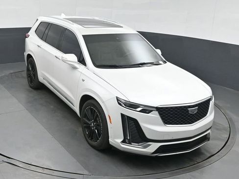 Used 2024 Cadillac XT6 Premium Luxury w/ Technology Package image 36