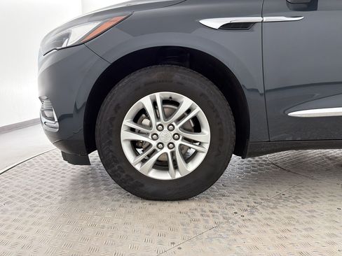 Used 2019 Buick Enclave Essence FWD image 11