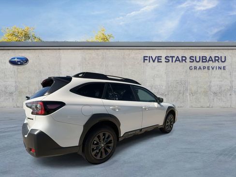 Used 2025 Subaru Outback Onyx Edition image 8