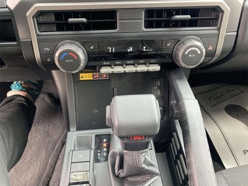 Used 2025 Toyota 4Runner TRD Off-Road image 12