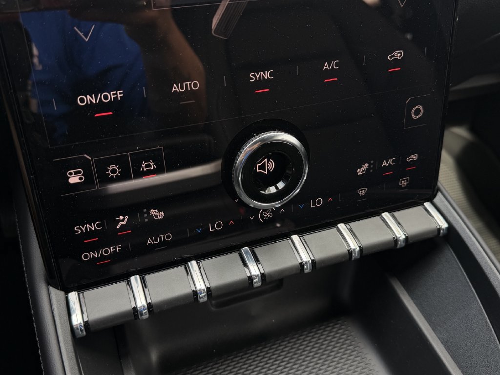 New 2027 GMC Terrain Elevation w/ Elevation Premium Package FWD image 17