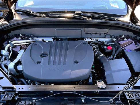 New 2026 Volvo XC60 B5 Ultra w/ Protection Package Premier image 14