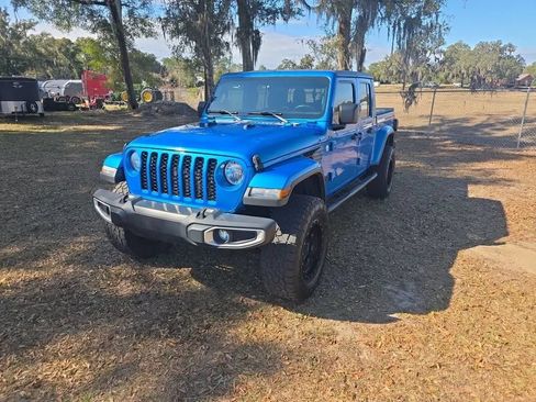 Used 2020 Jeep Gladiator Sport w/ Quick Order Package 24S AWD/4WD image 2