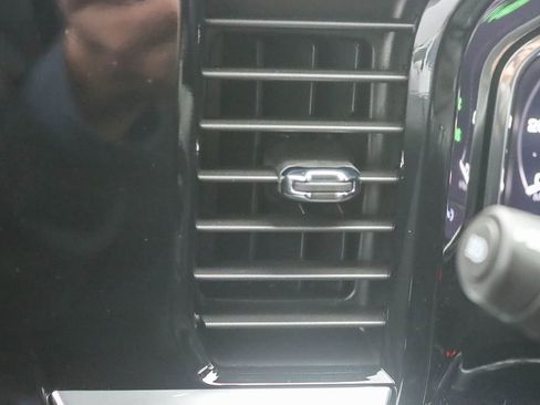 Used 2025 GMC Sierra 1500 Elevation image 48