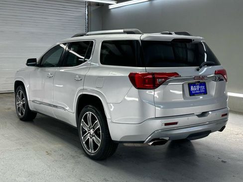 Used 2019 GMC Acadia Denali w/ Technology Package FWD image 6