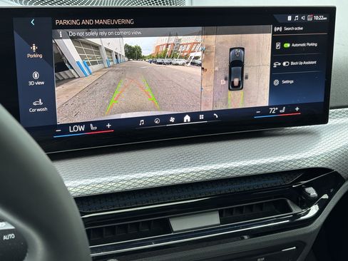 Used 2025 BMW i4 eDrive40 w/ Parking Assistance Package RWD image 15