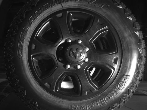 Used 2018 RAM 2500 Big Horn w/ Sport Appearance Group AWD/4WD image 42