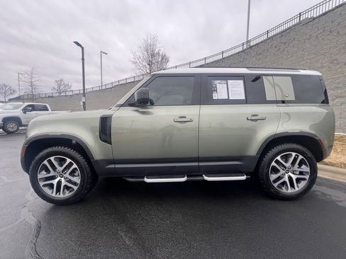 Used 2022 Land Rover Defender 110 S image 4