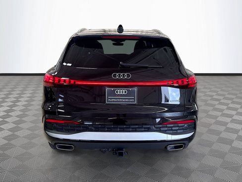 Certified 2025 Audi Q5 Premium AWD/4WD image 6