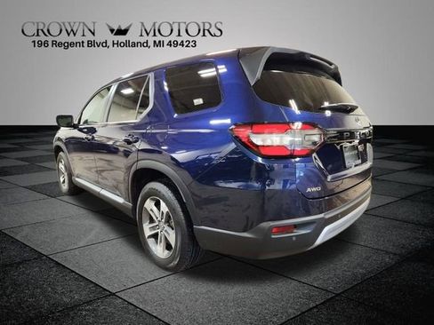 Certified 2025 Honda Pilot EX-L image 5