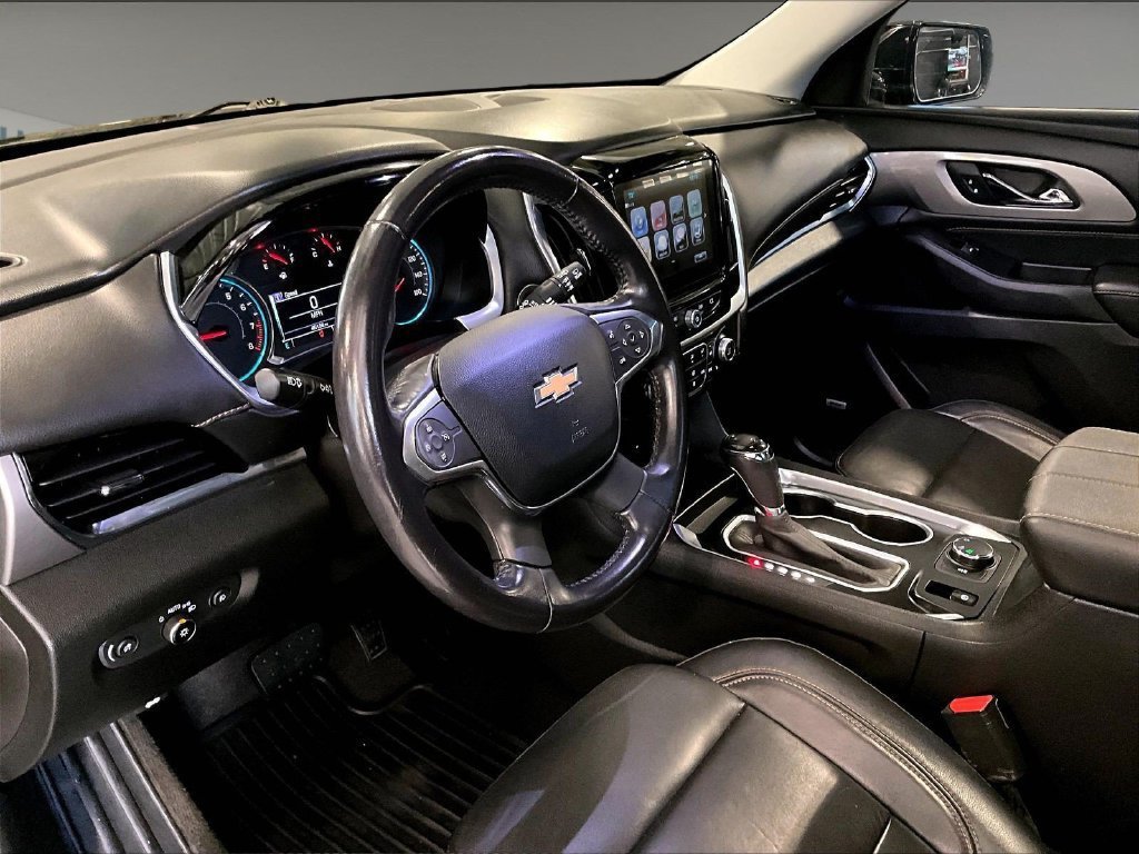 Used 2019 Chevrolet Traverse LT w/ LT Premium Package AWD/4WD image 8