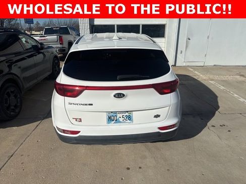 Used 2018 Kia Sportage LX image 4