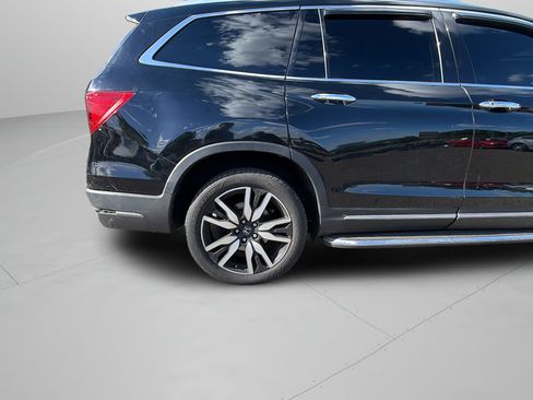 Used 2019 Honda Pilot Touring image 32