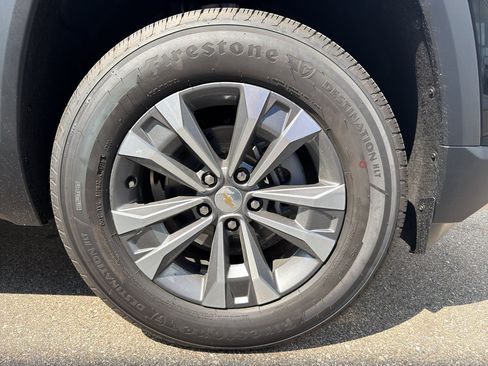 New 2027 Chevrolet Equinox LT FWD image 18