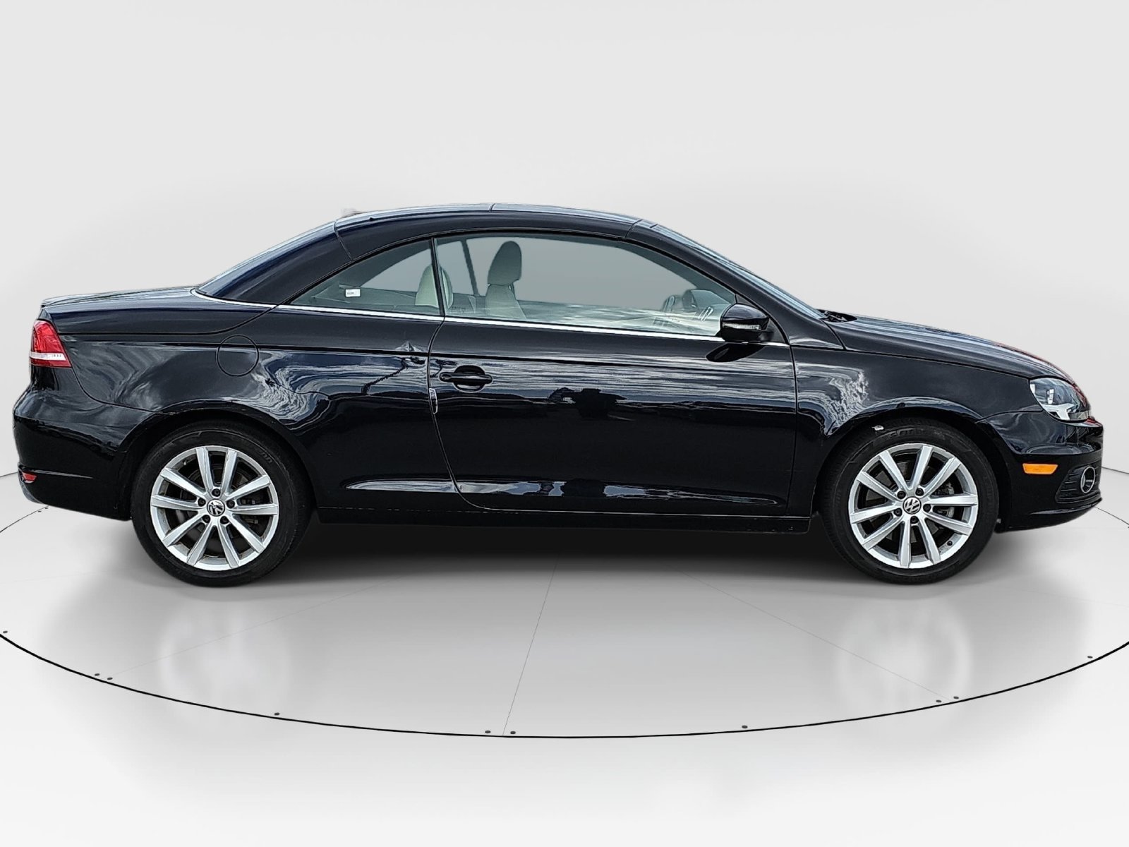 Used 2015 Volkswagen Eos Komfort FWD image 4