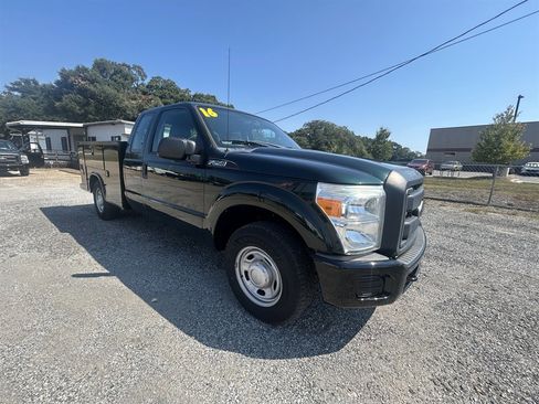 Used 2016 Ford F250 XL image 3