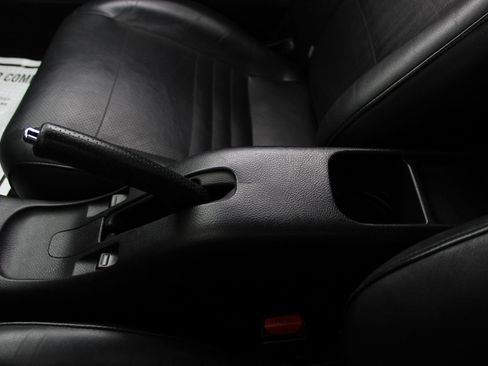 Used 2003 Toyota MR2 RWD image 18