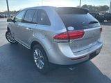 Used 2012 Lincoln MKX FWD image 3