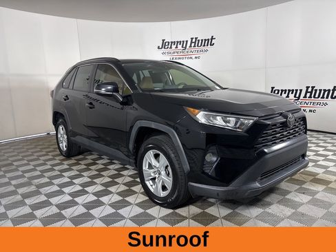 Used 2019 Toyota RAV4 XLE image 5