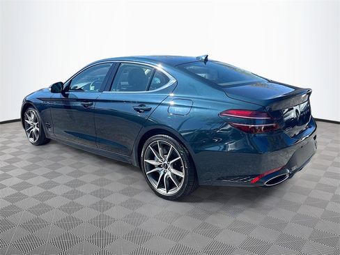 Used 2025 Genesis G70 2.5T image 8