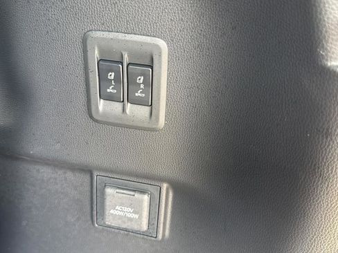 Used 2025 Lexus GX 550 w/ Accessory Package (Z1) image 21