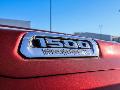 Used 2019 RAM 1500 Big Horn image 13