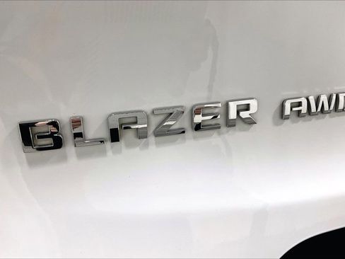 Used 2024 Chevrolet Blazer LT image 8