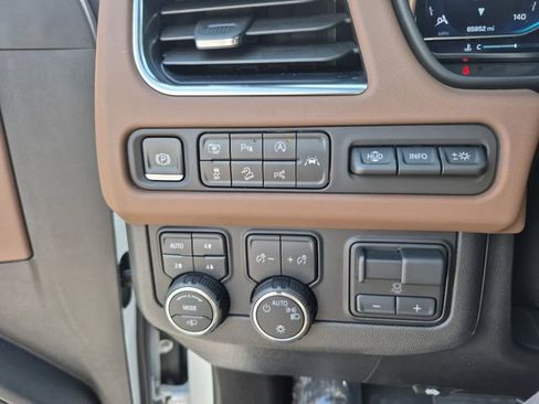 Used 2024 Chevrolet Tahoe High Country w/ Advanced Technology Package AWD/4WD image 24