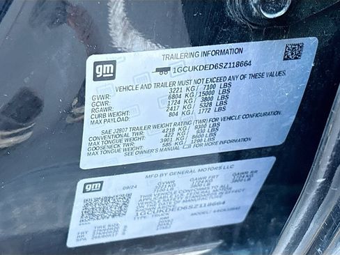 Used 2025 Chevrolet Silverado 1500 LT AWD/4WD image 31
