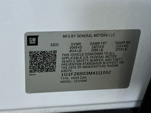 Used 2021 Chevrolet Bolt Premier w/ Infotainment Package image 32