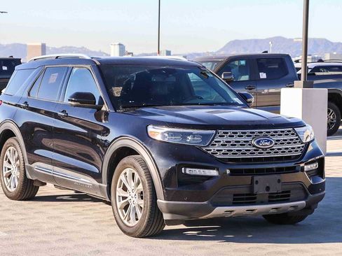 Used 2020 Ford Explorer Limited image 3