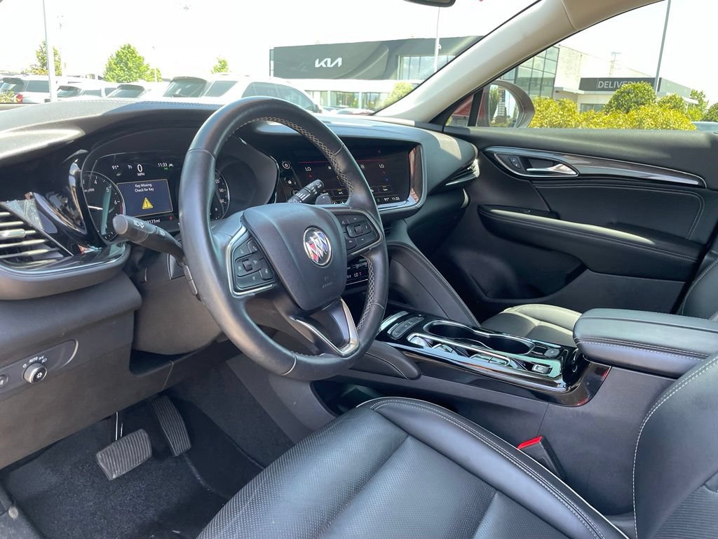 Used 2023 Buick Envision Essence FWD image 10