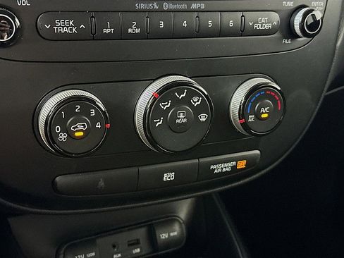 Used 2015 Kia Soul image 15