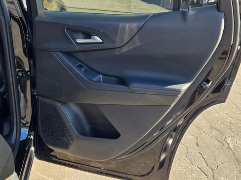 Certified 2025 Chevrolet Equinox LT image 9