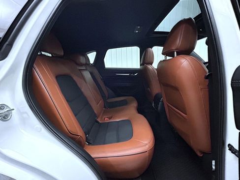 Certified 2024 MAZDA CX-5 Carbon Edition image 18