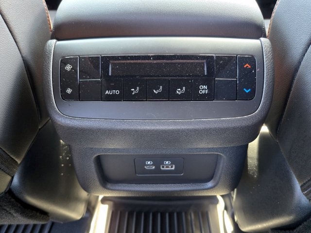 Used 2025 Nissan Pathfinder Rock Creek AWD/4WD image 15