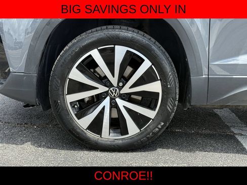 Used 2023 Volkswagen Taos SE FWD image 9