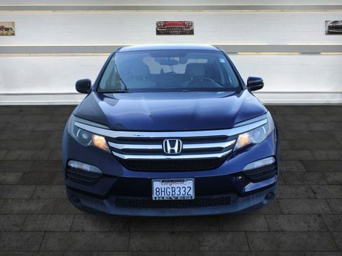 Used 2018 Honda Pilot LX image 3