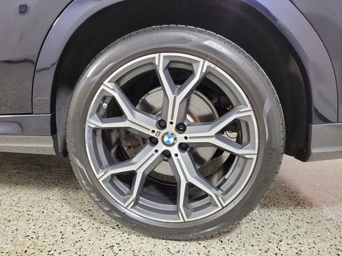 Used 2022 BMW X6 xDrive40i w/ M Sport Package AWD/4WD image 8