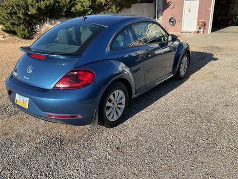 Used 2017 Volkswagen Beetle 1.8T S image 4