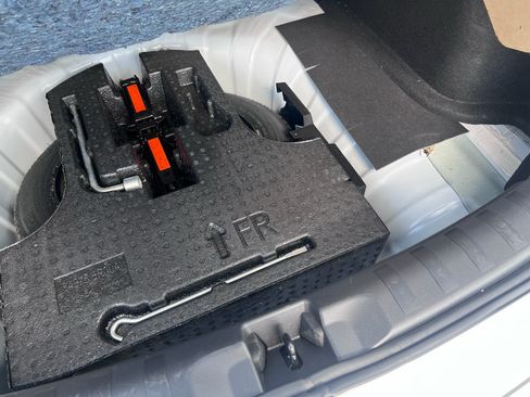 Used 2025 Nissan Kicks Play S FWD image 9
