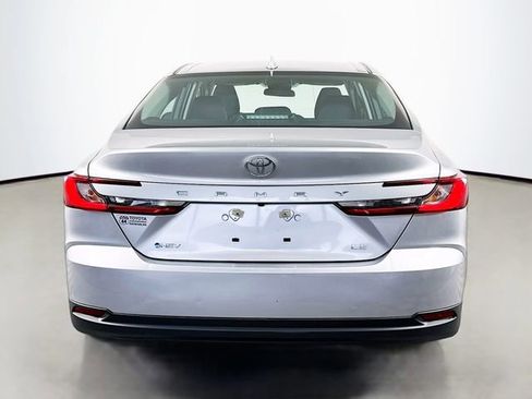 Used 2025 Toyota Camry LE FWD image 7
