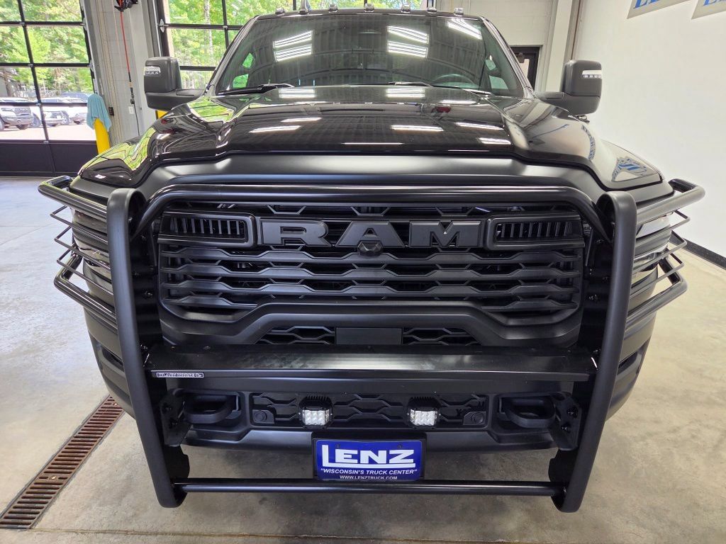 Used 2026 RAM 2500 Warlock AWD/4WD image 3